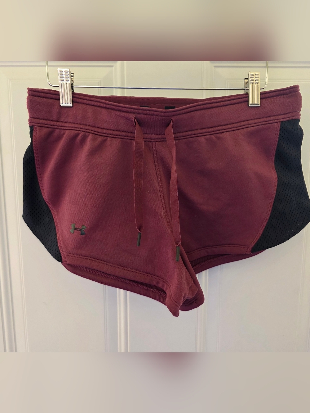 Under Armour Women's Maroon Athletic Drawstring Shorts with Black Panels Size Me